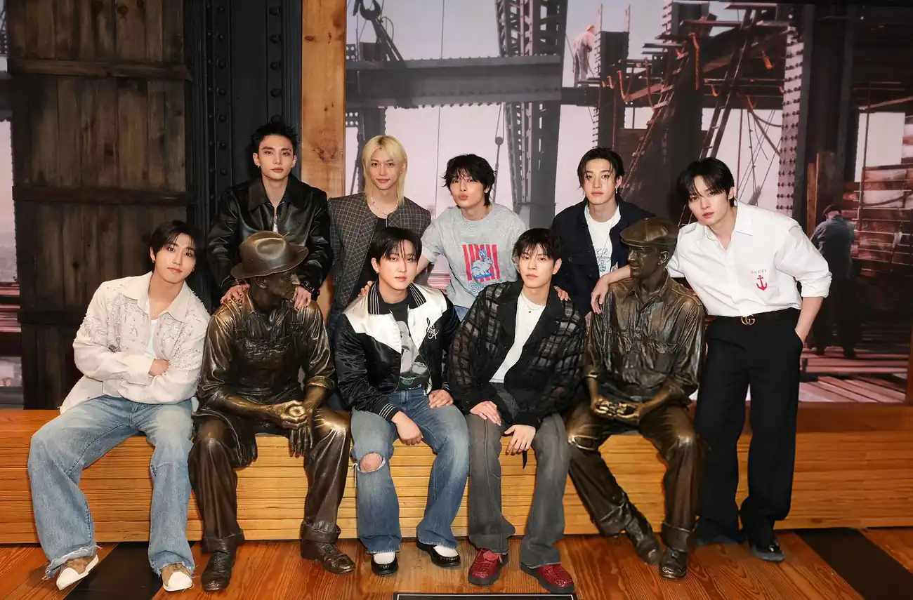 stray kids Han, Hyunjin, Felix, Changbin, I.N, Seungmin, Bang Chan and Lee Know of STRAY KIDS